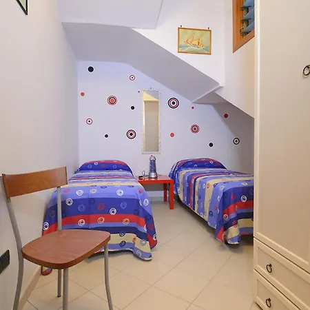 Casalesanpietro Apartment *