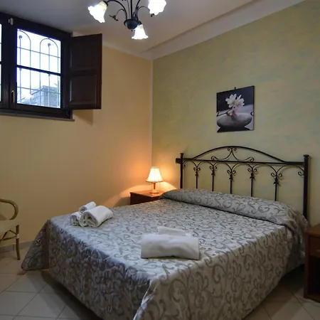 Casalesanpietro Apartment *